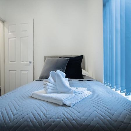 Appartamento Corpa Heights Newport  Esterno foto